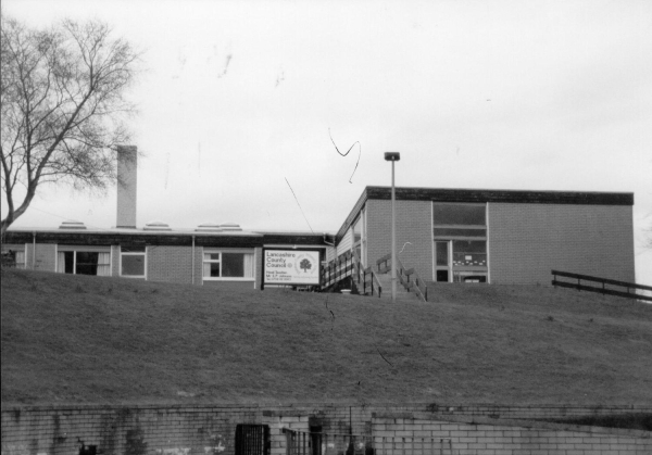 Stubbins County Primary School built 1970 with additions 3 photos of building. 2 taken of exterior in 1992
17-Buildings and the Urban Environment-05-Street Scenes-027-Stubbins Lane and Stubbins area
Keywords: 1992