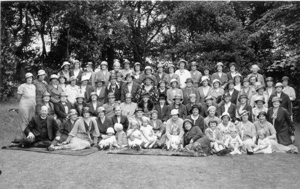 Stubbins Congregational Church Mothers group [1930's) At Rosebank House. [Rev Criste -spelling?]
06 - Religion - 02 - Church Activities
Keywords: Bury-Archive