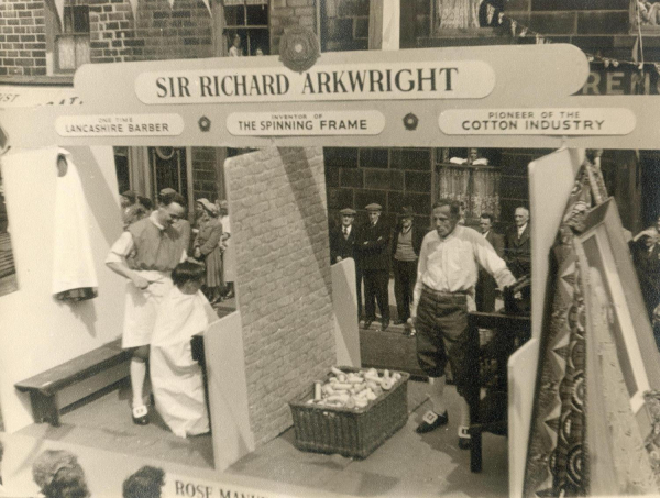 Ramsbottom Coronation Procession 6 June 1953 11 photos taken by Norman Tomlinson Of 72 Peel Brow Location Bolton Street across from Clarence Hotel
12 - Customs and Traditions - 01 - National Events
Keywords: Bury-Archive