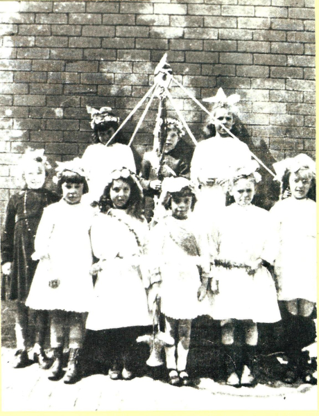 A Maypole scene with young girls No location and date See text on maypole and May Day customs at 0625  Main Arch 
12 - Customs and Traditions - 02 - Local Events
Keywords: Bury-Archive