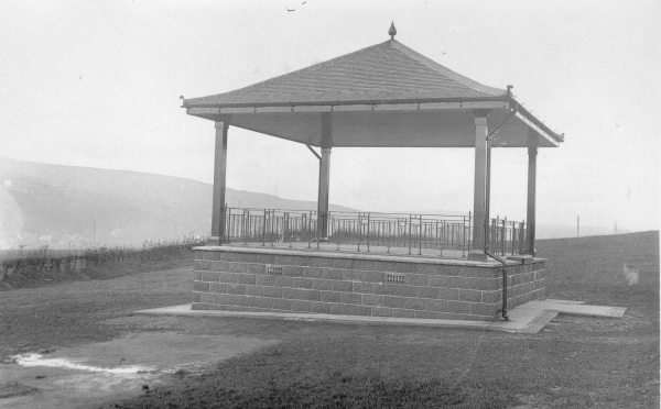 Band stand Peel Brow Playing Fields opened 19.9.1925 Demolished c.1937 to make way for housing estate 
14 - Leisure - 01 - Parks and Gardens
Keywords: Bury-Archive