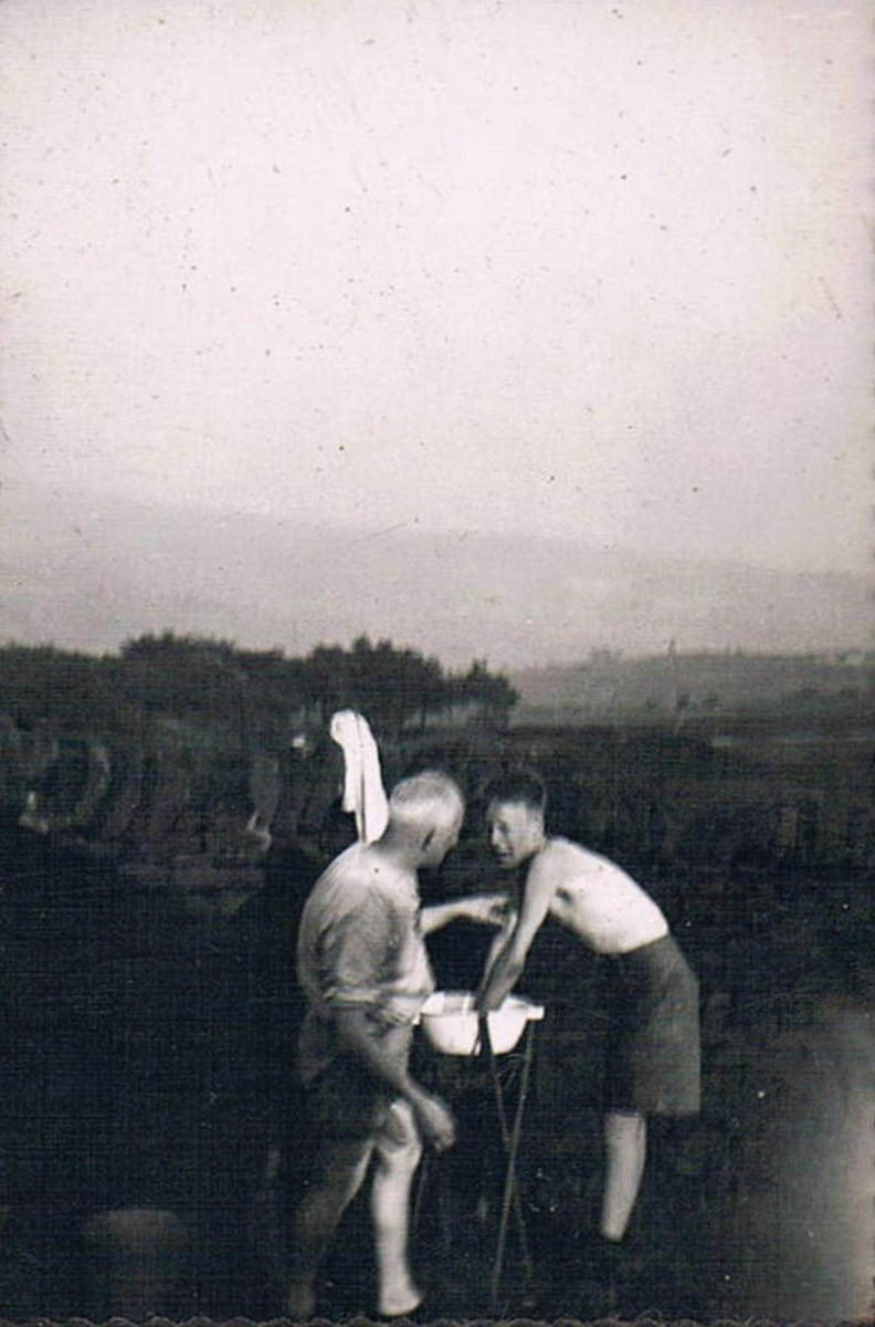  Scout Camp Holcombe Moor, Whit  Week 1939
14 - Leisure - 02 - Sport and Games
Keywords: Bury-Archive