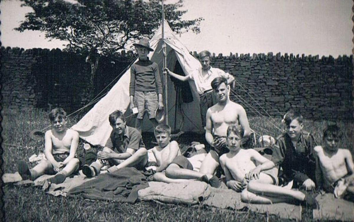  Scout Camp Holcombe Moor, Whit  Week 1939
14 - Leisure - 02 - Sport and Games
Keywords: Bury-Archive