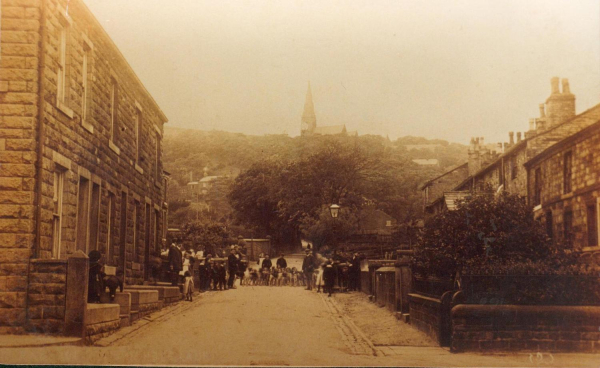 Holcombe Hunt on Dundee Lane, Ramsbottom
14 - Leisure - 03 - Tourism
Keywords: Bury-Archive