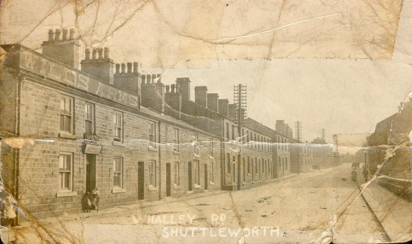 P/c of Wilds Arms & now-demolished cottages, Whalley Rd. .. Shuttleworth. 
14 - Leisure - 05 - Pubs
Keywords: Bury-Archive