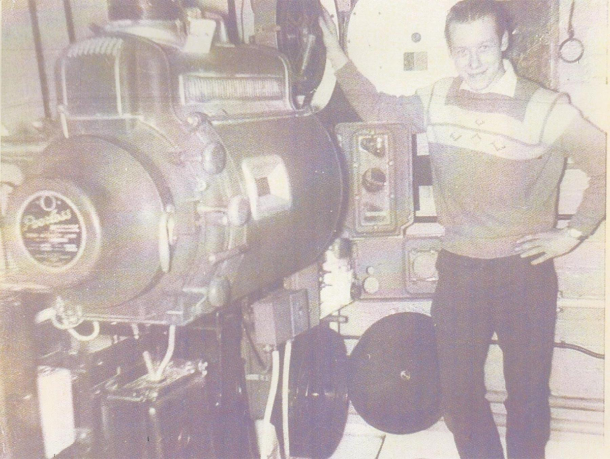 Cinema projector room - Note cart and trolley bus 
14 - Leisure - 06 - Cinemas
Keywords: Bury-Archive