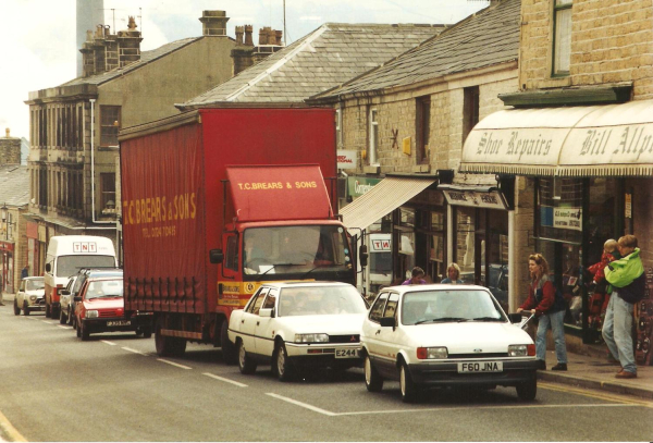 Road congestion traffic in Rams -heavy goods buses parking 14 photographs excellent quality probably 1980 
16 - Transport - 01 - Car and Roads
Keywords: Bury-Archive