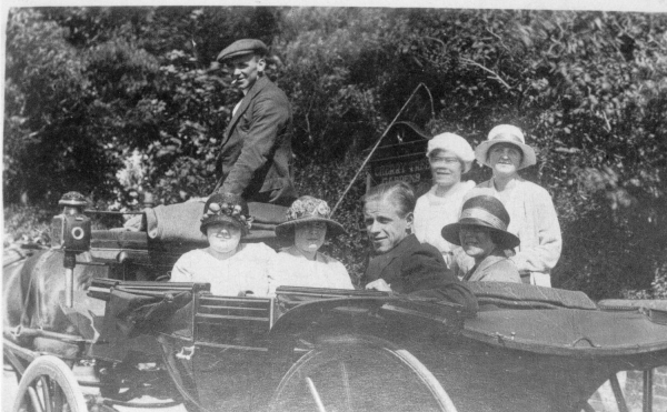 Rented trap for local trip - 6d a day.  c!920 Identified John & Ethel Duckworth, Ivy Lancaster & Alice Howarth 
16 - Transport - 02 - Trams and Buses
Keywords: Bury-Archive