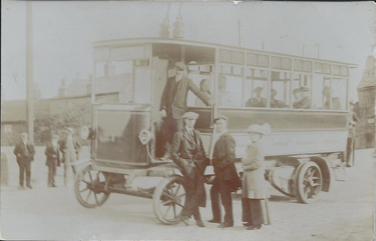 Railed double decker bus
16 - Transport - 02 - Trams and Buses
Keywords: Bury-Archive