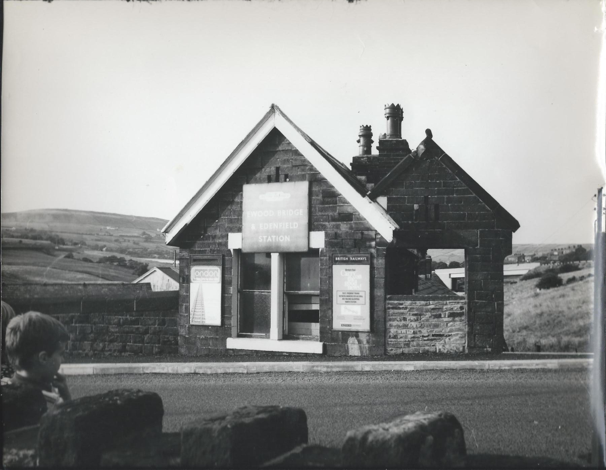 Ewood Bridge and Edenfield Station 
16 - Transport - 03 - Trains and Railways
Keywords: Bury-Archive