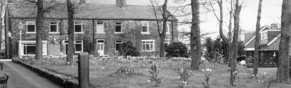 Carr Bank cottages 19th C taken 1970's Ramsbottom
17 - Buildings and the Urban Environment - 02 - Houses
Keywords: Bury-Archive