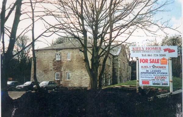 Barwood Stables, Kay Brow, saved from demoliton 1994 7 photos-before during and after restoration into traditional style apartments 
17 - Buildings and the Urban Environment - 04 - Pre-20th century Large Houses and Mansions
Keywords: Bury-Archive