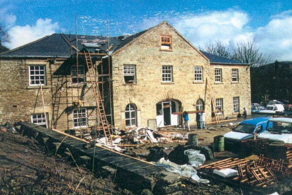 Barwood Stables, Kay Brow, saved from demoliton 1994 7 photos-before during and after restoration into traditional style apartments 
17 - Buildings and the Urban Environment - 04 - Pre-20th century Large Houses and Mansions
Keywords: Bury-Archive