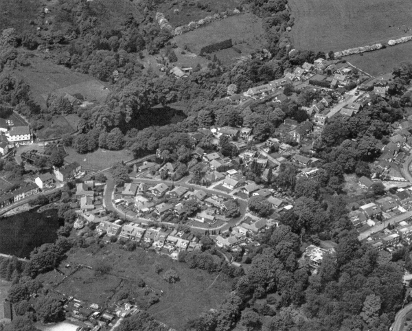 Strang Street, Ramsbottom before demolition
17 - Buildings and the Urban Environment - 05 - Street Scenes
Keywords: Bury-Archive