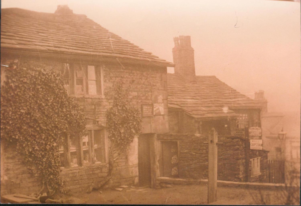 1930s. 3 pics of Carr Street.  Victorian cottages & mill
17 - Buildings and the Urban Environment - 05 - Street Scenes
Keywords: Bury-Archive