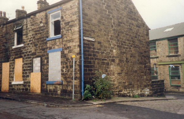 Strang Street and Square Street, before and after demolition
17 - Buildings and the Urban Environment - 05 - Street Scenes
Keywords: Bury-Archive