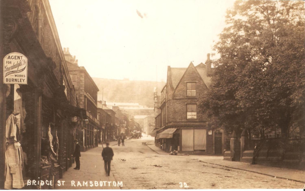 Bridge Street Ramsbottom c.1900 – NOW DIGITIZED  video
17 - Buildings and the Urban Environment - 05 - Street Scenes
Keywords: Bury-Archive