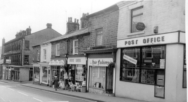 Bridge Street Rams 3 views 1980' s; 3 views 1990' S
17 - Buildings and the Urban Environment - 05 - Street Scenes
Keywords: Bury-Archive