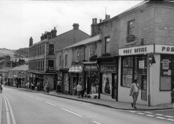 Bridge Street Rams 3 views 1980' s; 3 views 1990' S
17 - Buildings and the Urban Environment - 05 - Street Scenes
Keywords: Bury-Archive