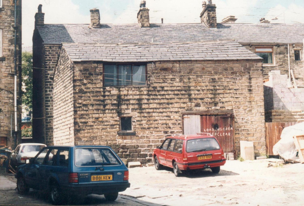 Killer St. Ramsbottom 1990' s Bldg with green door is the office of the Federation of Family History Societies 1996 
17 - Buildings and the Urban Environment - 05 - Street Scenes
Keywords: Bury-Archive