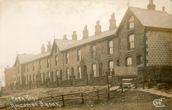 Park Road  Holcombe Brook. Impressive terrace.nd Early 20th? 
17 - Buildings and the Urban Environment - 05 - Street Scenes
Keywords: Bury-Archive