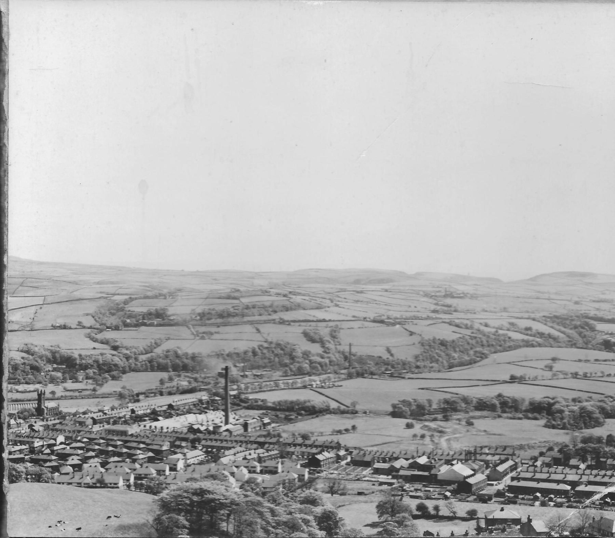 Panoramic view of Ramsbottom Looking over the town and across to Scout Moor
17 - Buildings and the Urban Environment - 05 - Street Scenes
Keywords: Bury-Archive