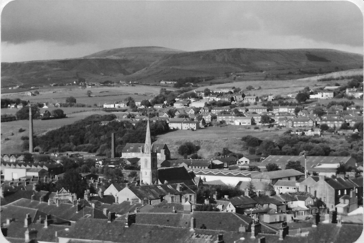 Ramsbottom, Shuttleworth and Whittle Hilltaken from Albert Street late 20th Century

06-Religion-03-Churches Together-001-Whit Walks
Keywords: 0