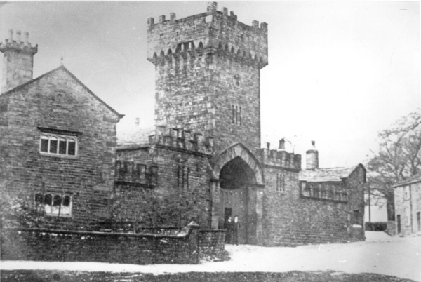 2 views of Nuttall Tower Hall Farm [demolished 1987] digitised 
18 - Agriculture and the Natural Environment - 01 - Agriculture
Keywords: Bury-Archive