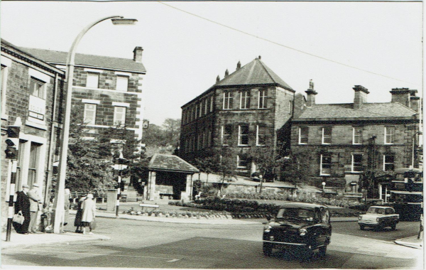 Market Place, 1960s – (Ford Anglia 105E introduced in 1959, Ramsbottom livery bus replaced after 1969 by SELNEC colour scheme).
17-Buildings and the Urban Environment-05-Street Scenes-017-Market Place

