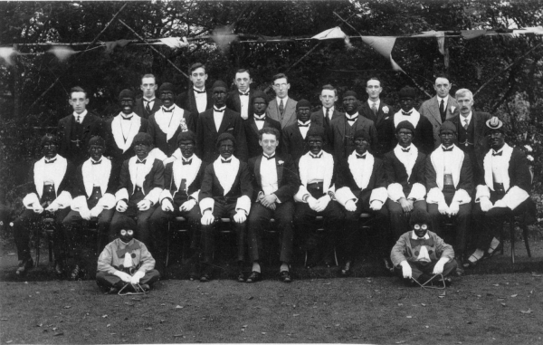 Alabama Minstrel Group, forerunner of Ramsbottom Amateur Dramatic and Operatic Society Details attached.    1 photograph
14 - Leisure - 04 - Events
Keywords: Bury-Archive