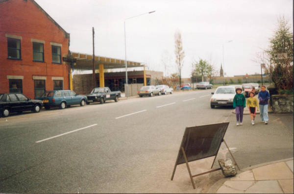 Last part of bus depot office on Stubbins Lane prior to demolition - June 1991
16 - Transport - 02 - Trams and Buses
Keywords: Bury-Archive