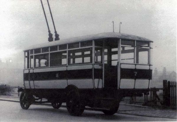 Fleet No: 7- Registration No: TD 418 - Chassis: Thorneycroft  to Railless design - Chassis No: not known - Body:Short Bros. - Seating: B26R - Introduced:  B26R - Withdrawn: 1922 - Location:  - Comments: 1928 Other Info: Ref. A20 or A26
16-Transport-02-Trams and Buses-000-General
Keywords: 0