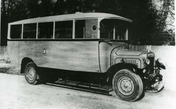 Fleet No: 10*- Registration No: TD 4886 - Chassis: Thornycroft A1 - Chassis No: 12456 - Body:Hall Lewis - Seating: B20F - Introduced:  B20F - Withdrawn: 1926 - Location:  - Comments: 1931 Other Info: 
16-Transport-02-Trams and Buses-000-General
Keywords: 0