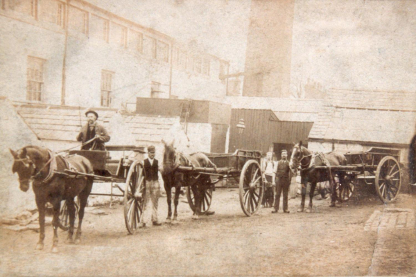 Workmen with horse drawn carts, Hazelhurst Engraving Works ; taken in works yard
02-Industry-05-Miscellaneous Industry-008-F D Sims Limited, Hazelhurst Works, Ramsbottom
Keywords: 1910