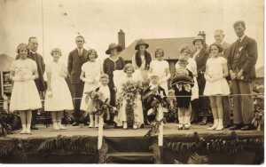 Rose Queen Festival. R Duckworth, Roland as crown bearer at Fete, 4 yrs old 
06-Religion-03-Churches Together-002-Rose Queens
Keywords: 1945