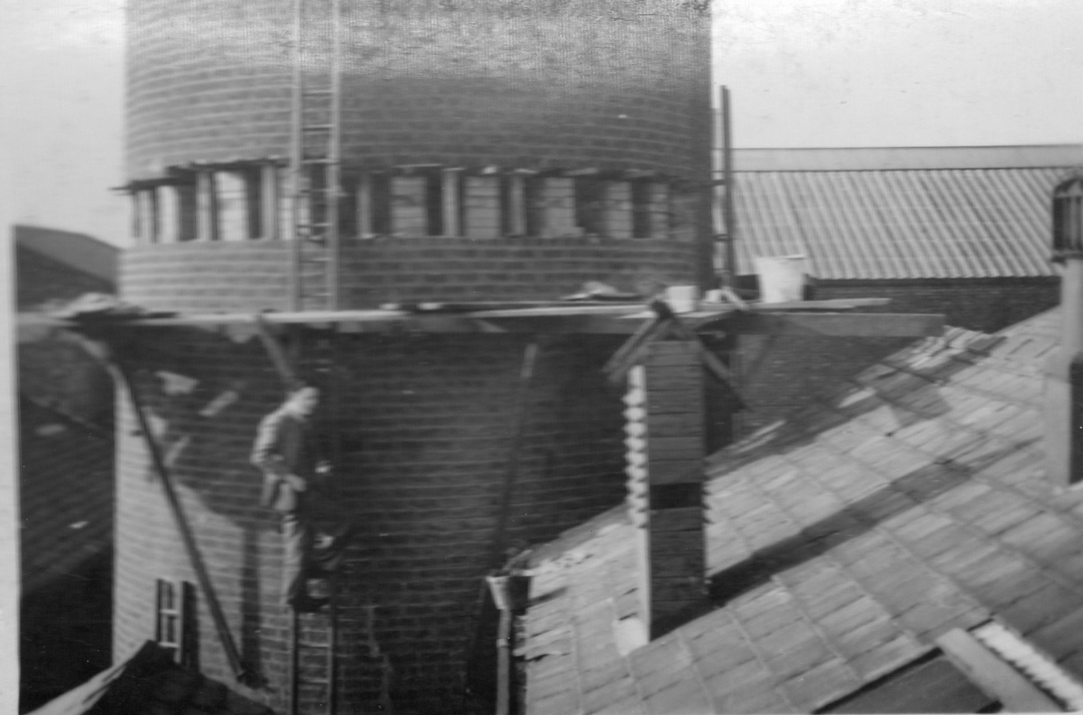 Ramsbottom Paper Mill being straightened around 1938 to 19040 
02-Industry-01-Mills-010-Ramsbottom Paper Mill,Peel Bridge,Ramsbottom
Keywords: 0