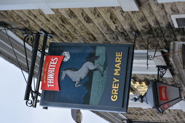 PUB-083-Grey_Mare_pub_sign_2016_-_Keith_Burroughs.JPG